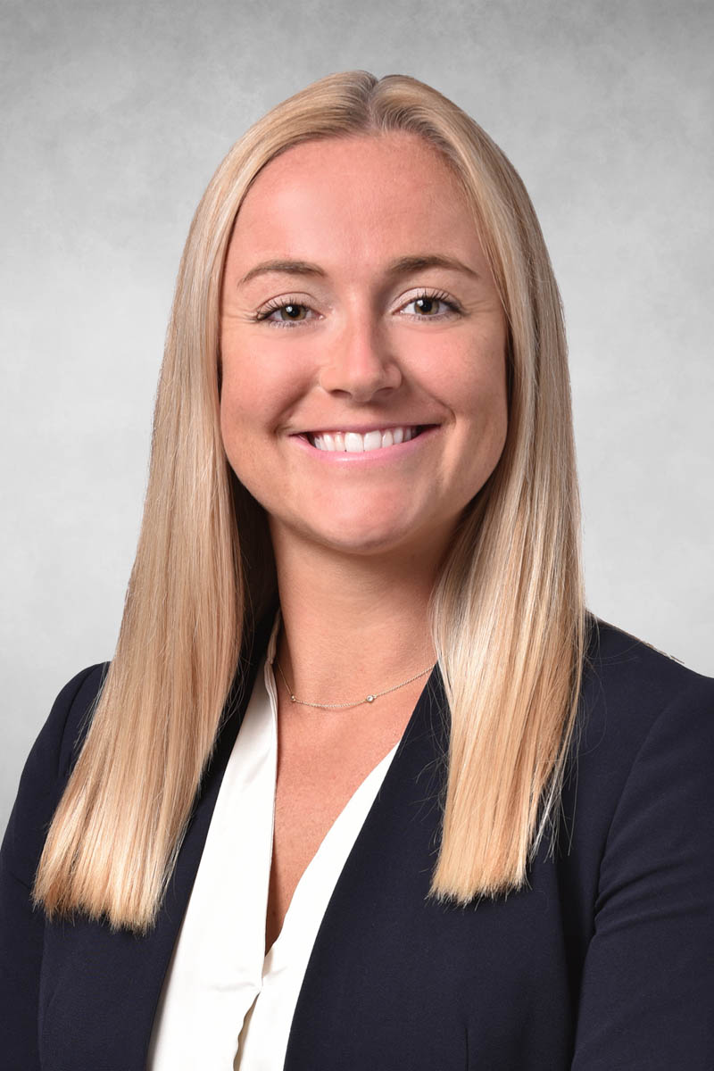 Lauren E. Getgey headshot