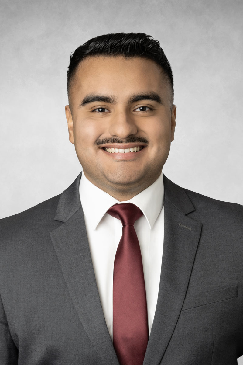 Lazaro D. Munoz headshot