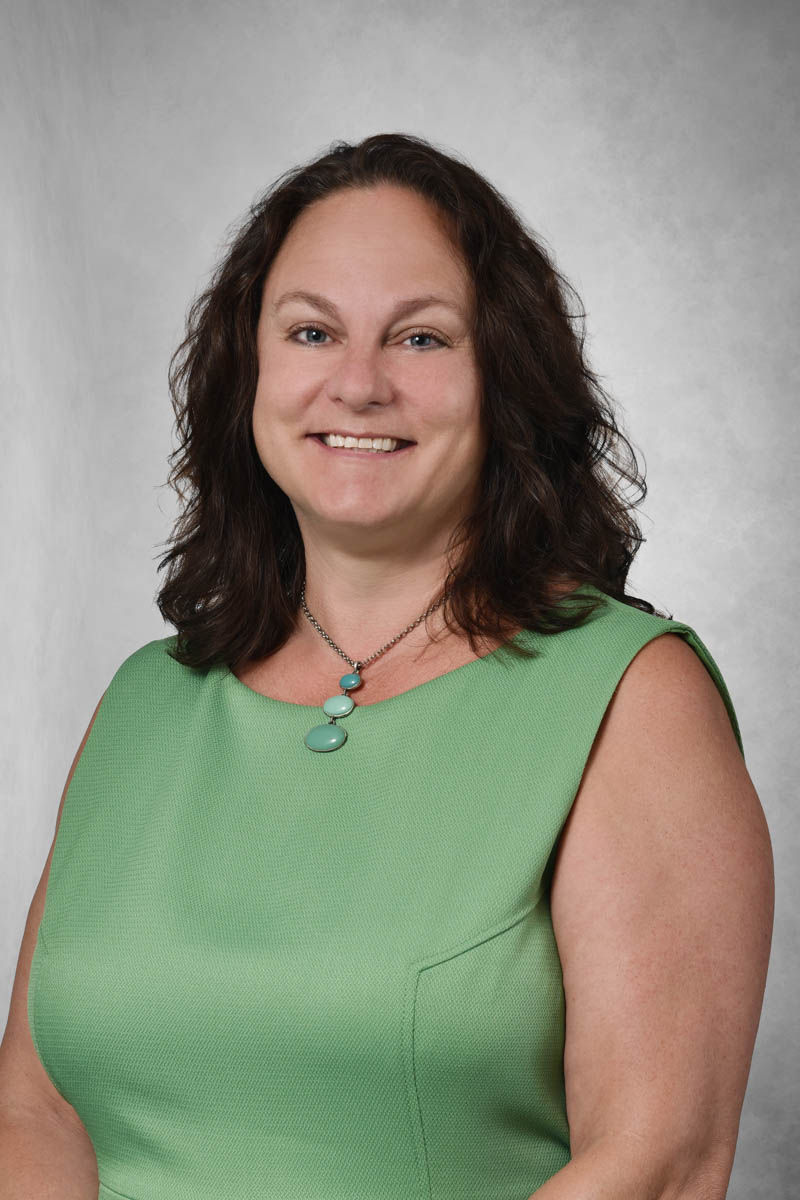 Shannon Egan Headshot