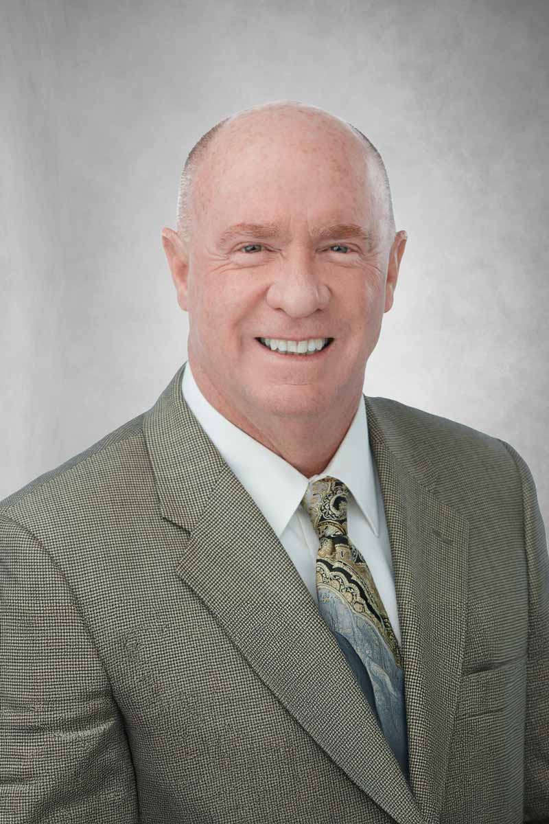 Thomas Hess Headshot