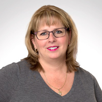 Cindy Campbell headshot