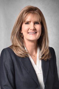 Jennifer Deal Headshot